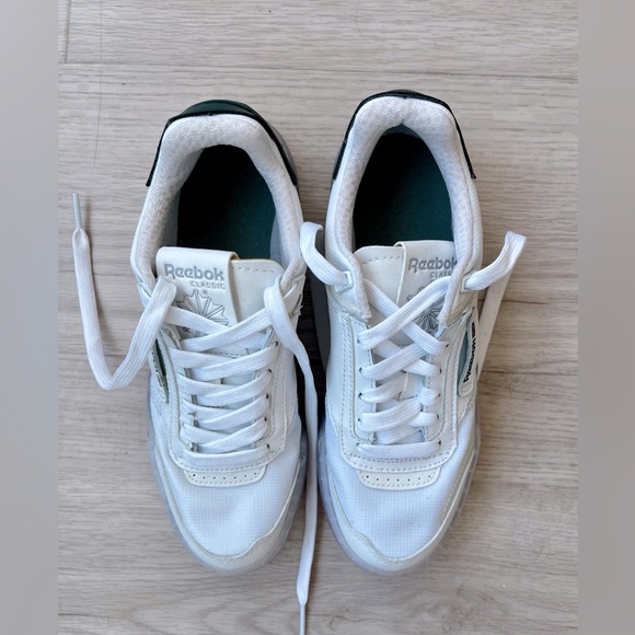 NWOT Reebok Club C Legacy sneakers, size 6 - Picture 2 of 7